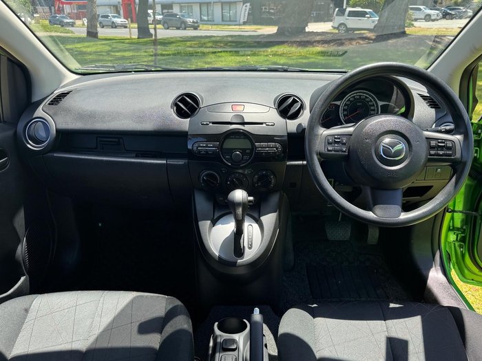 2013 Mazda 2 Neo DE Series 2 MY13 Spirited Green