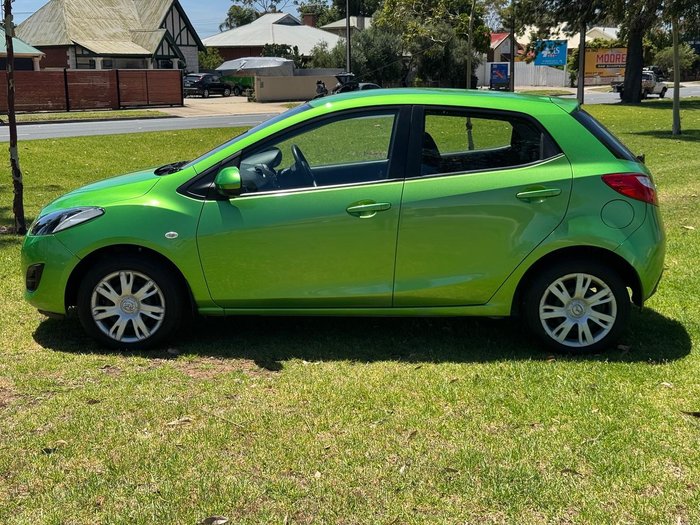 2013 Mazda 2 Neo DE Series 2 MY13 Spirited Green