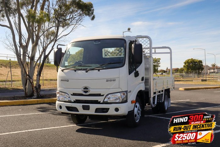 2025 Hino 616 Std Manual Alloy Tray