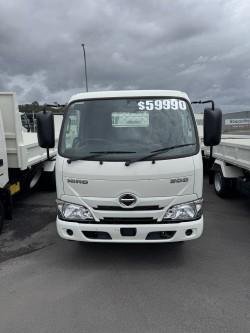 2025 Hino 300 616 616 White
