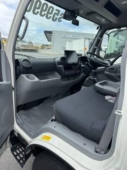 2025 Hino 300 616 616 White