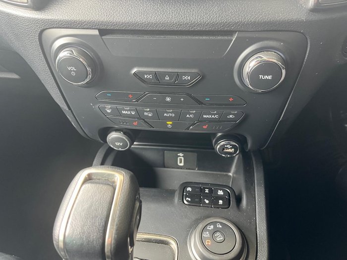 2020 Ford Everest Titanium