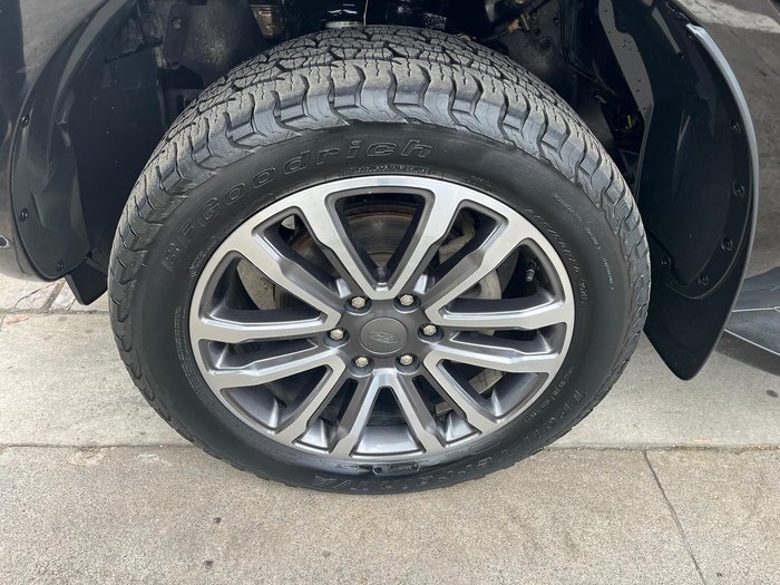 2020 Ford Everest Titanium