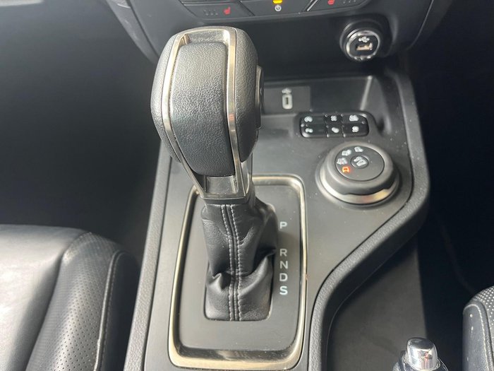 2020 Ford Everest Titanium