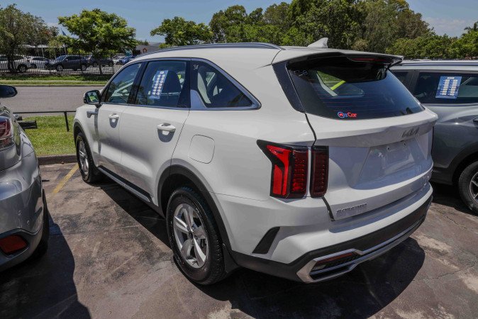 2023 KIA SORENTO S 7 SEAT