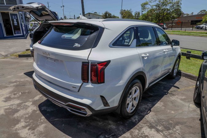 2023 KIA SORENTO S 7 SEAT