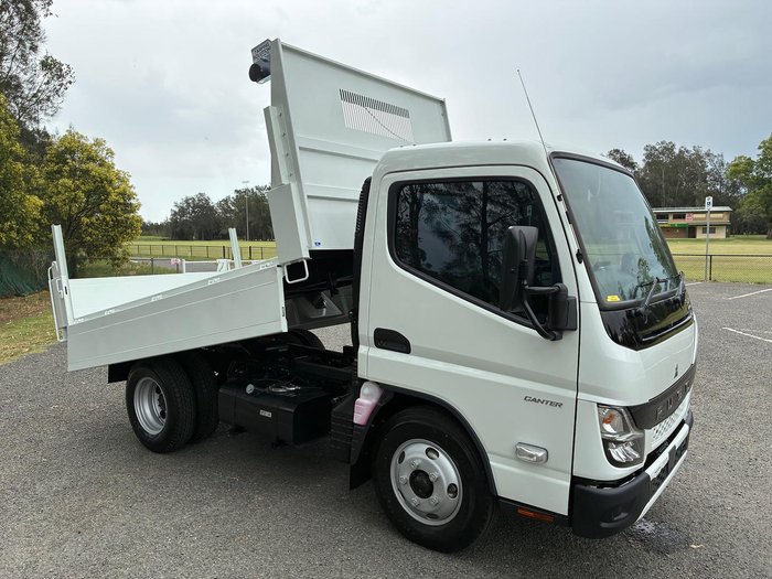 2024 Fuso Canter 615 Tipper White