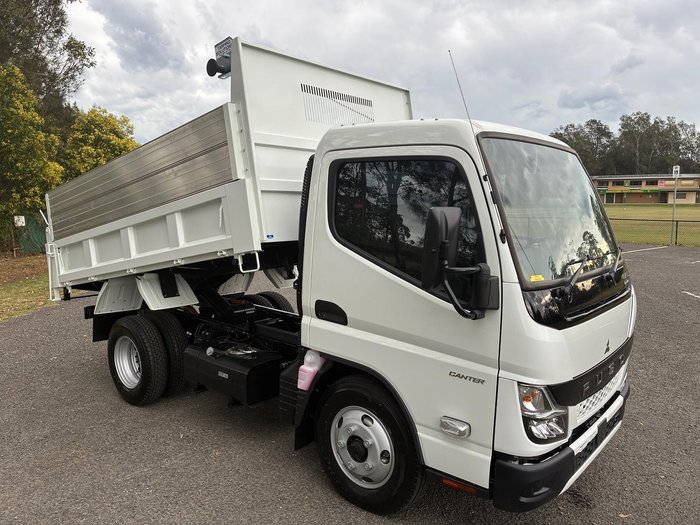 2024 Fuso Canter 615 Tipper White