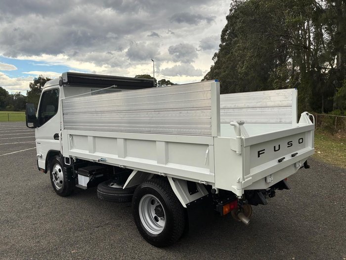 2024 Fuso Canter 615 Tipper White