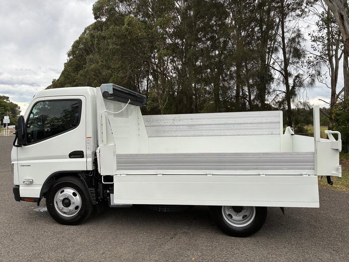 2024 Fuso Canter 615 Tipper White