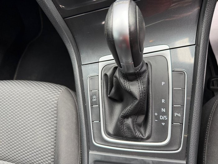 2017 Volkswagen Golf 110TSI Trendline 7.5 MY17 Pure White