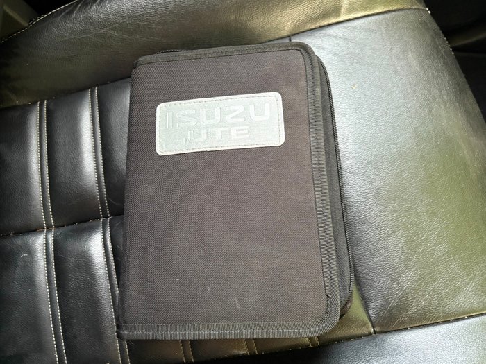 2017 Isuzu MU-X LS-T