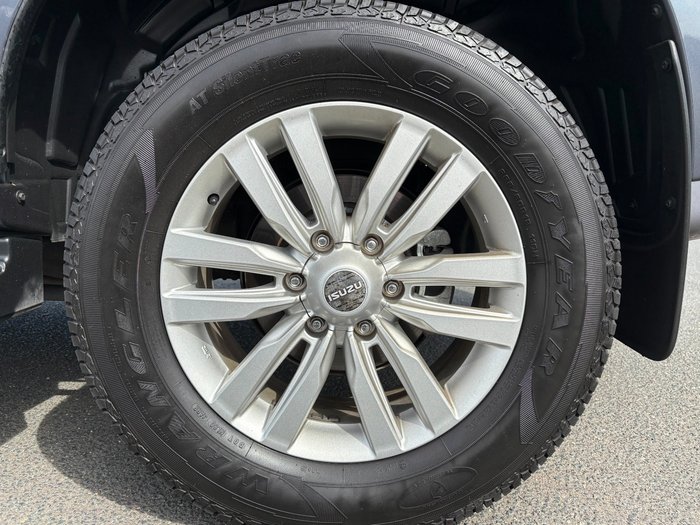 2017 Isuzu MU-X LS-T