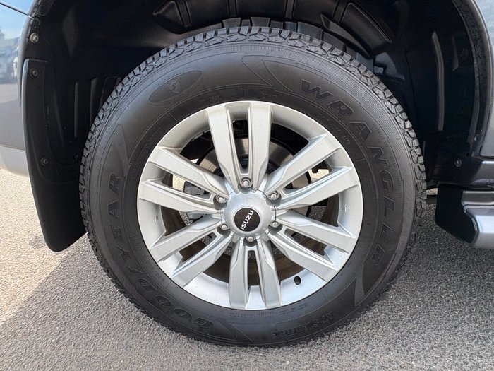 2017 Isuzu MU-X LS-T