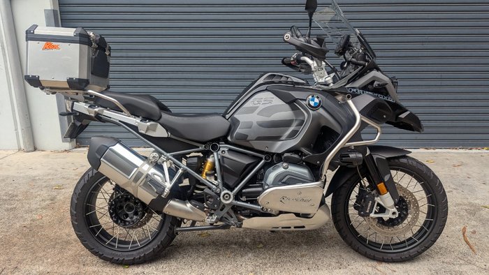 2017 BMW Motorrad R1200 GS ADVENTURE Black