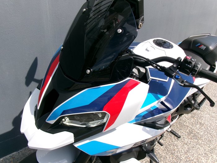 2025 BMW Motorrad M 1000 XR LIGHTWHITE UNI/M MOTORSPORT