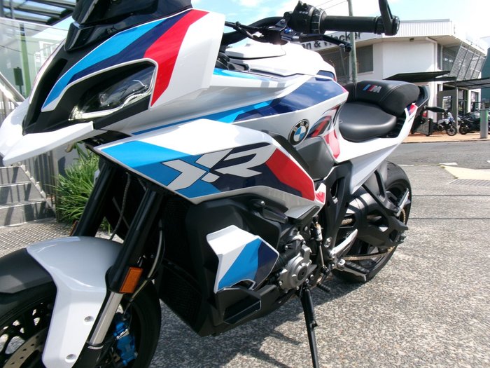 2025 BMW Motorrad M 1000 XR LIGHTWHITE UNI/M MOTORSPORT