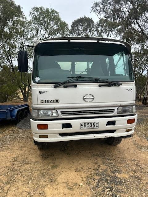 2002 Hino Fm