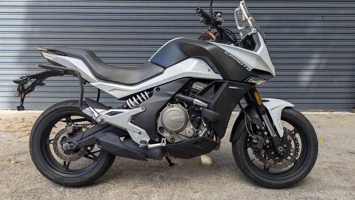 2017 CFMOTO 650MT White