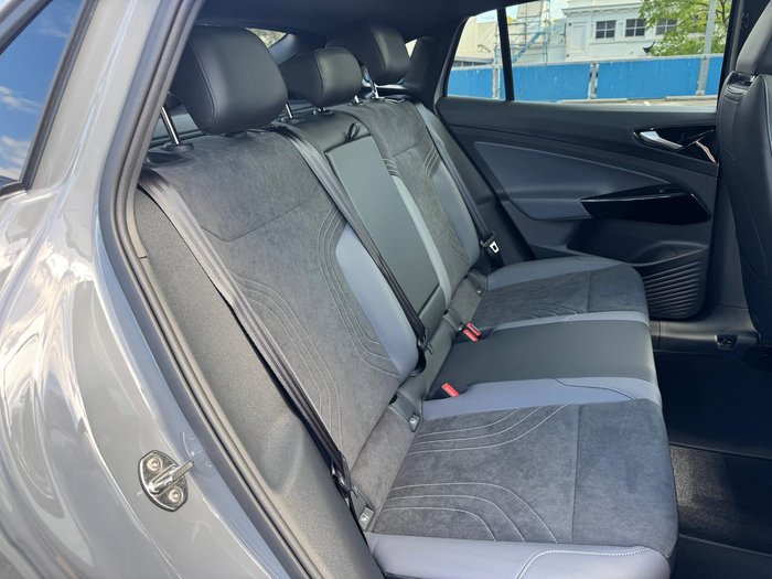 2025 Volkswagen ID.5 Pro