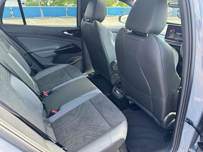 2025 Volkswagen ID.5 Pro