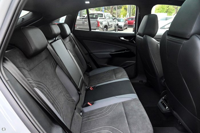 2025 Volkswagen ID.5 Pro