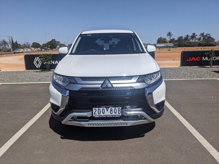 2021 Mitsubishi Outlander ES