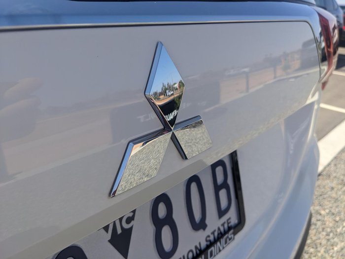 2021 Mitsubishi Outlander ES