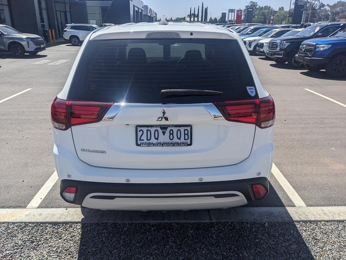 2021 Mitsubishi Outlander ES