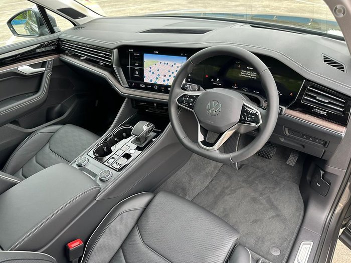 2025 Volkswagen Touareg 210TDI Elegance