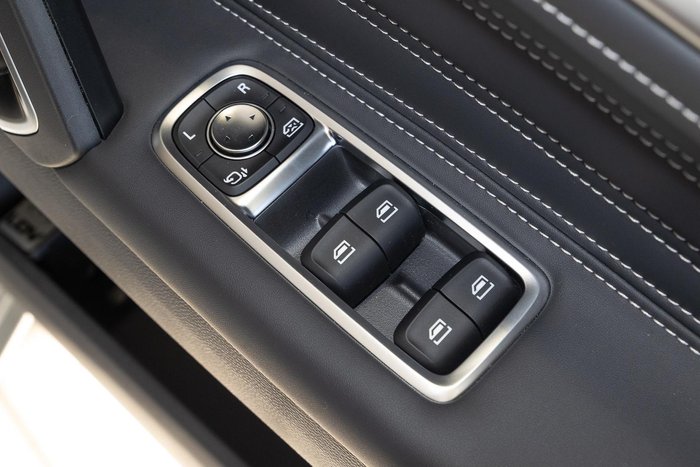 2025 LDV D90 Executive