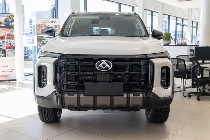 2025 LDV D90 Executive