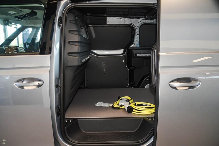 2025 Volkswagen ID. Buzz Cargo BEV550