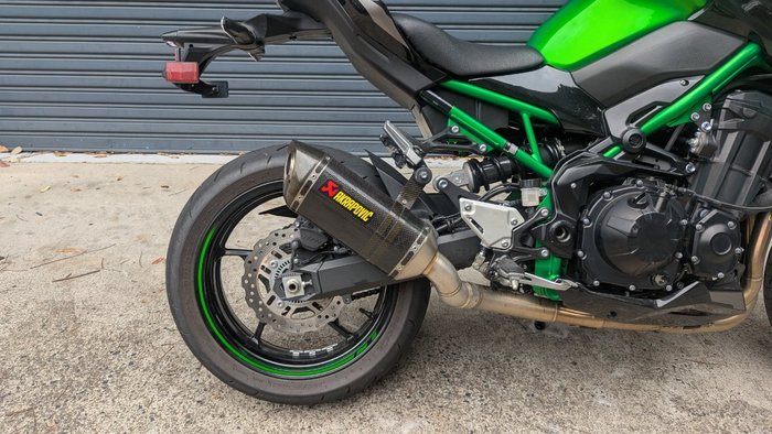 2021 Kawasaki Z900 (ZR900) Green