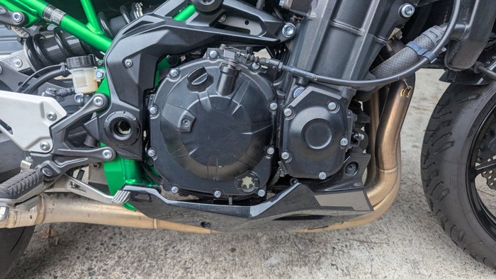 2021 Kawasaki Z900 (ZR900) Green