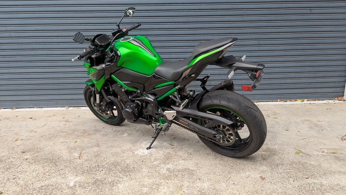 2021 Kawasaki Z900 (ZR900) Green