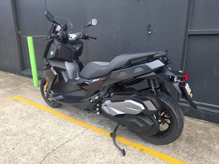 2023 BMW C 400 X BLACK