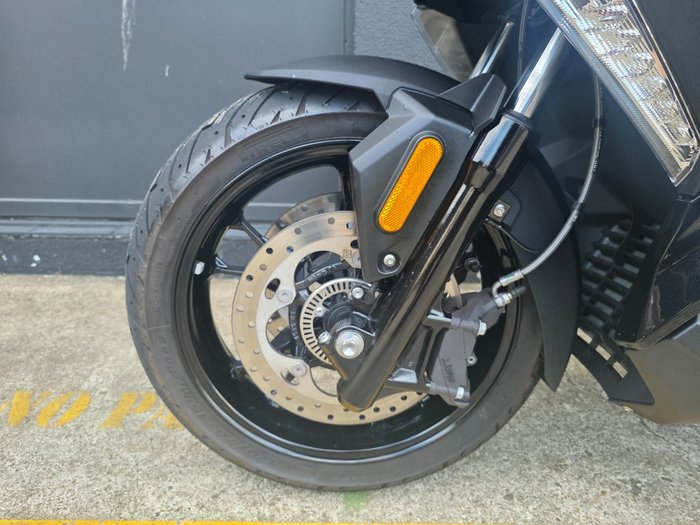 2023 BMW C 400 X BLACK