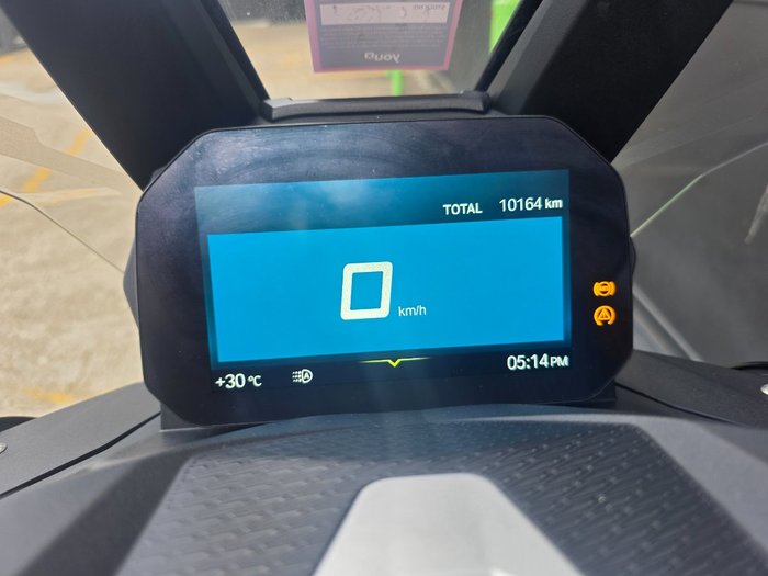 2023 BMW C 400 X BLACK