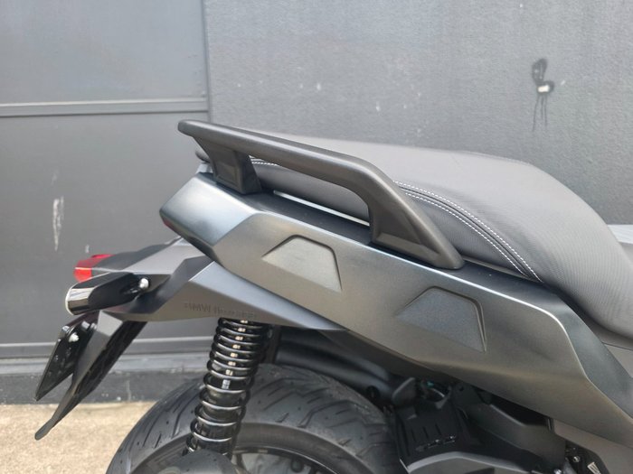 2023 BMW C 400 X BLACK