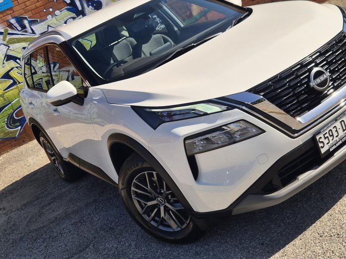 2023 Nissan X-TRAIL ST