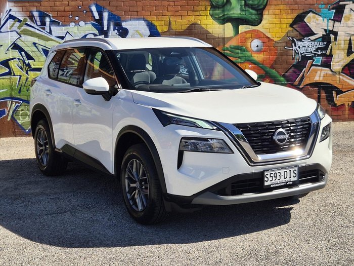 2023 Nissan X-TRAIL ST