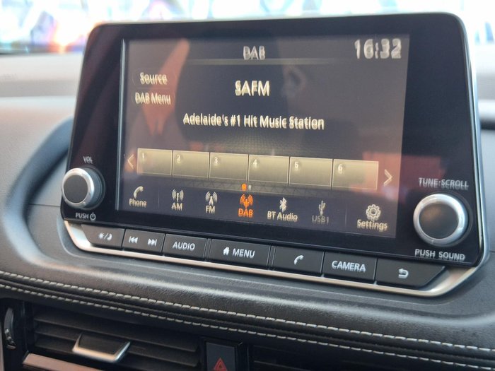 2023 Nissan X-TRAIL ST