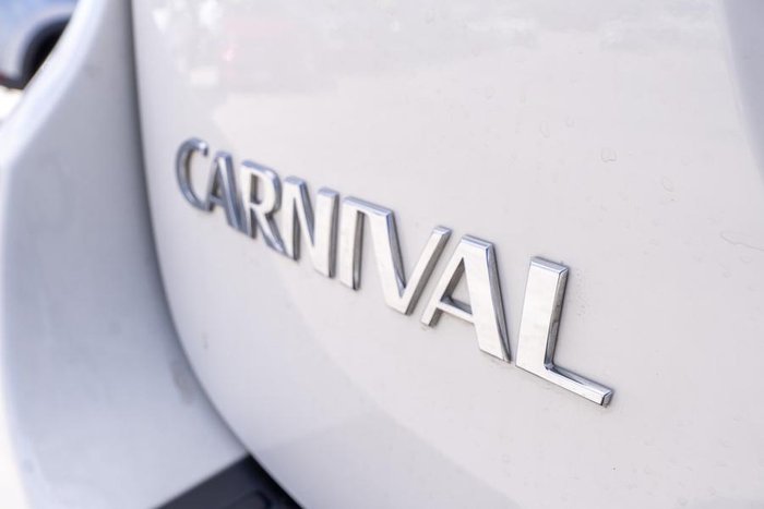 2017 Kia Carnival SLi