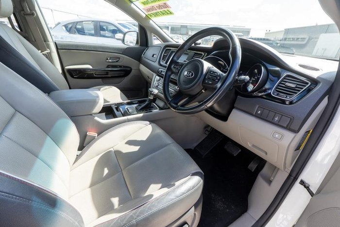 2017 Kia Carnival SLi