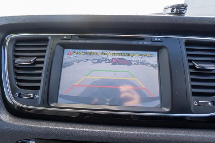 2017 Kia Carnival SLi