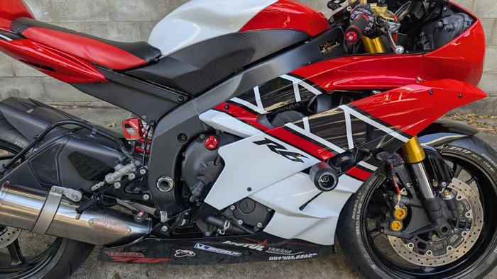 2006 Yamaha YZF-R6 Red