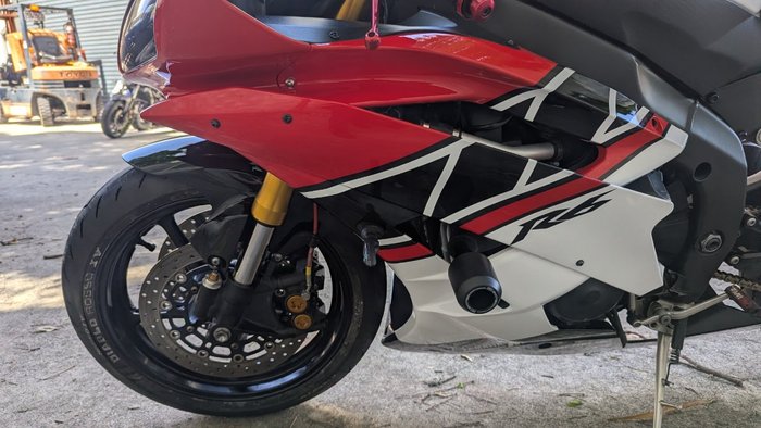 2006 Yamaha YZF-R6 Red