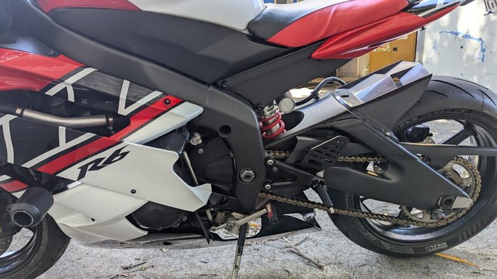 2006 Yamaha YZF-R6 Red