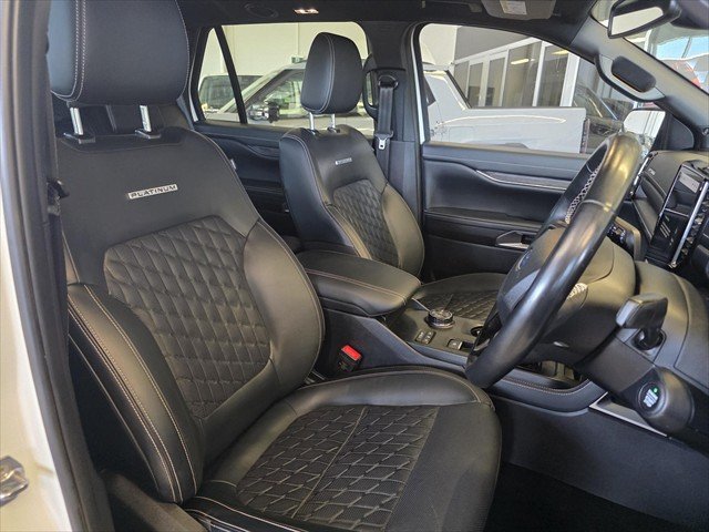 2024 Ford Everest Platinum